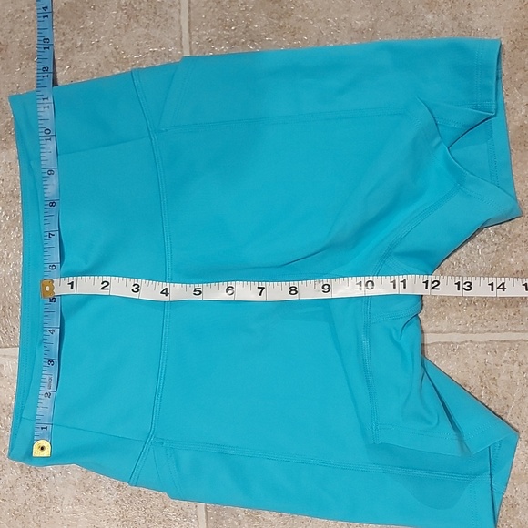 Grilfriend Collection Run Shorts - Picture 7 of 8